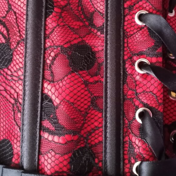 Corset 'Alivila.y' Red/Black Satin & Lace Size XXL - Picture 6 of 16